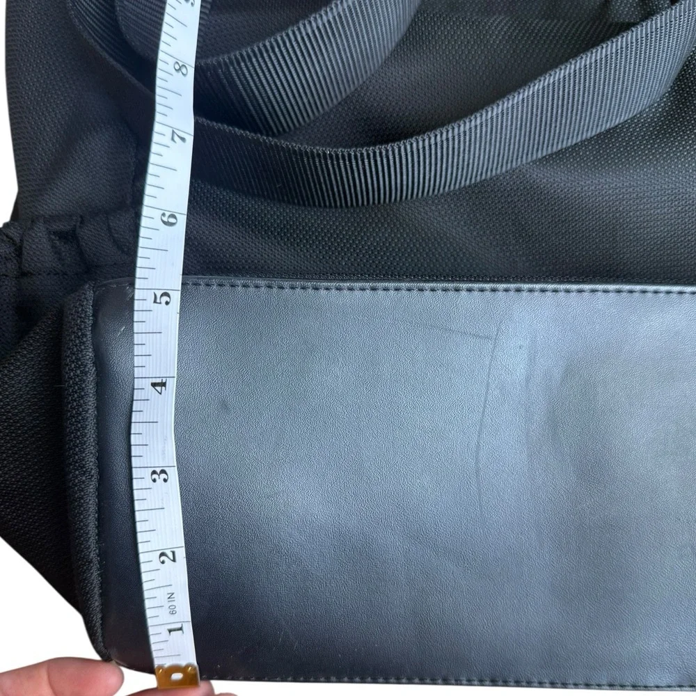 Tumi Tote Bag‎ Black Business Travel Carry Heavy Nylon Magnetic Closure 15x12x5